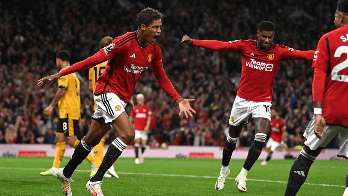 爱游戏APP-曼联遭遇争议判罚，裁判组回应：执法公正，出现大小精华国际名称.的简单介绍