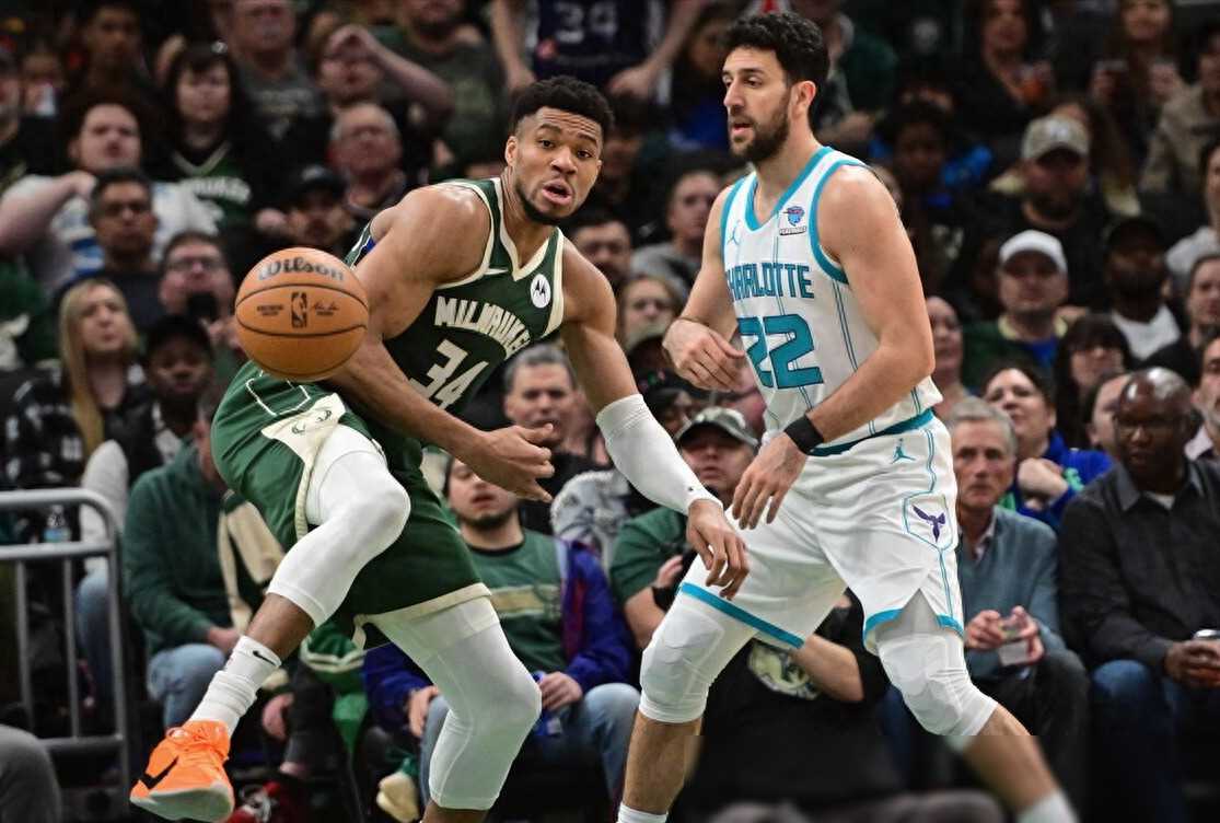 爱游戏下载-快船队季后赛出局，主帅宣布引咎辞职，简介增加一定.